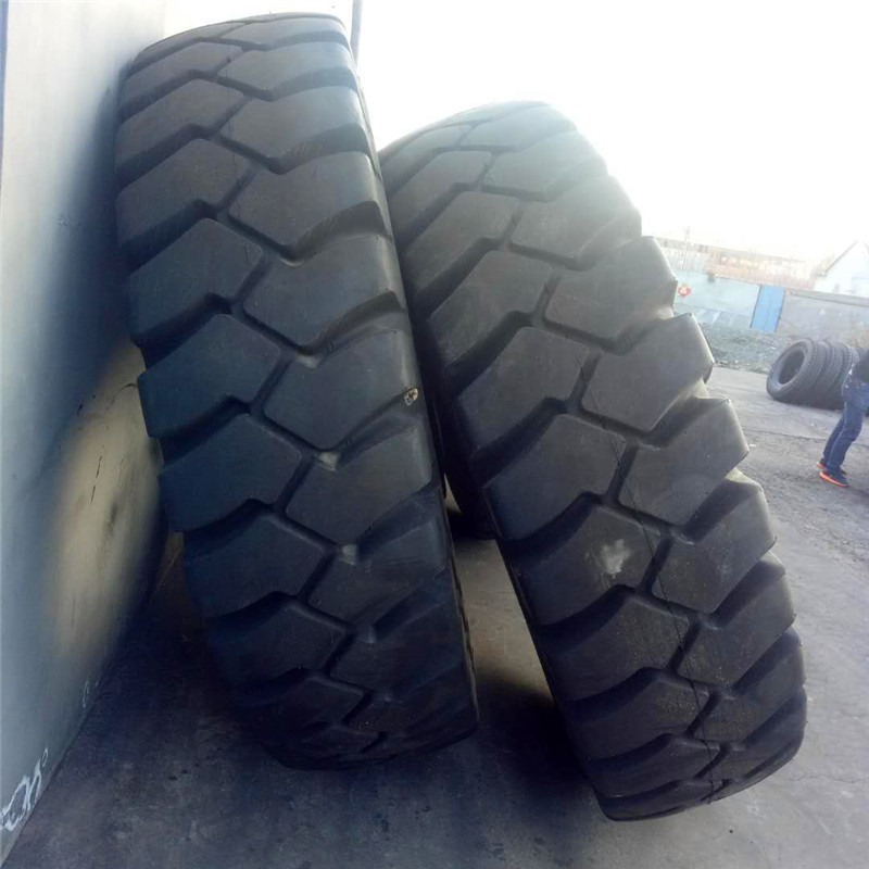 2100-35E4花纹 工程机械轮胎2100-35正面吊轮胎