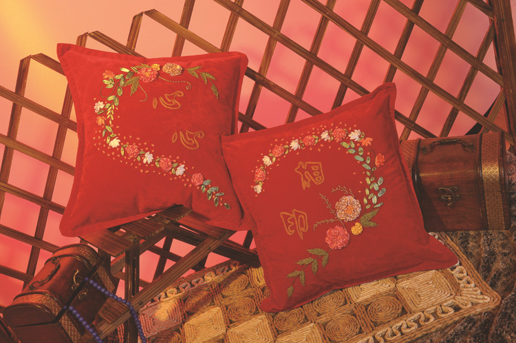 Oujin seda cinta bordado almohada DIY material paquete cojín almohada festiva boda franela roja flor salón dormitorio