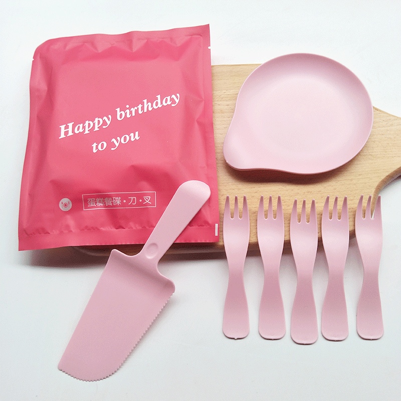 Cake knife and fork plate suit plastic knife and fork plate tableware drip plate wave fork birthday disposable knife and fork plate combination Cake knife and fork plate suit plastic knife and fork plate tableware drip plate wave fork birthday disposable knife and fork plate combination