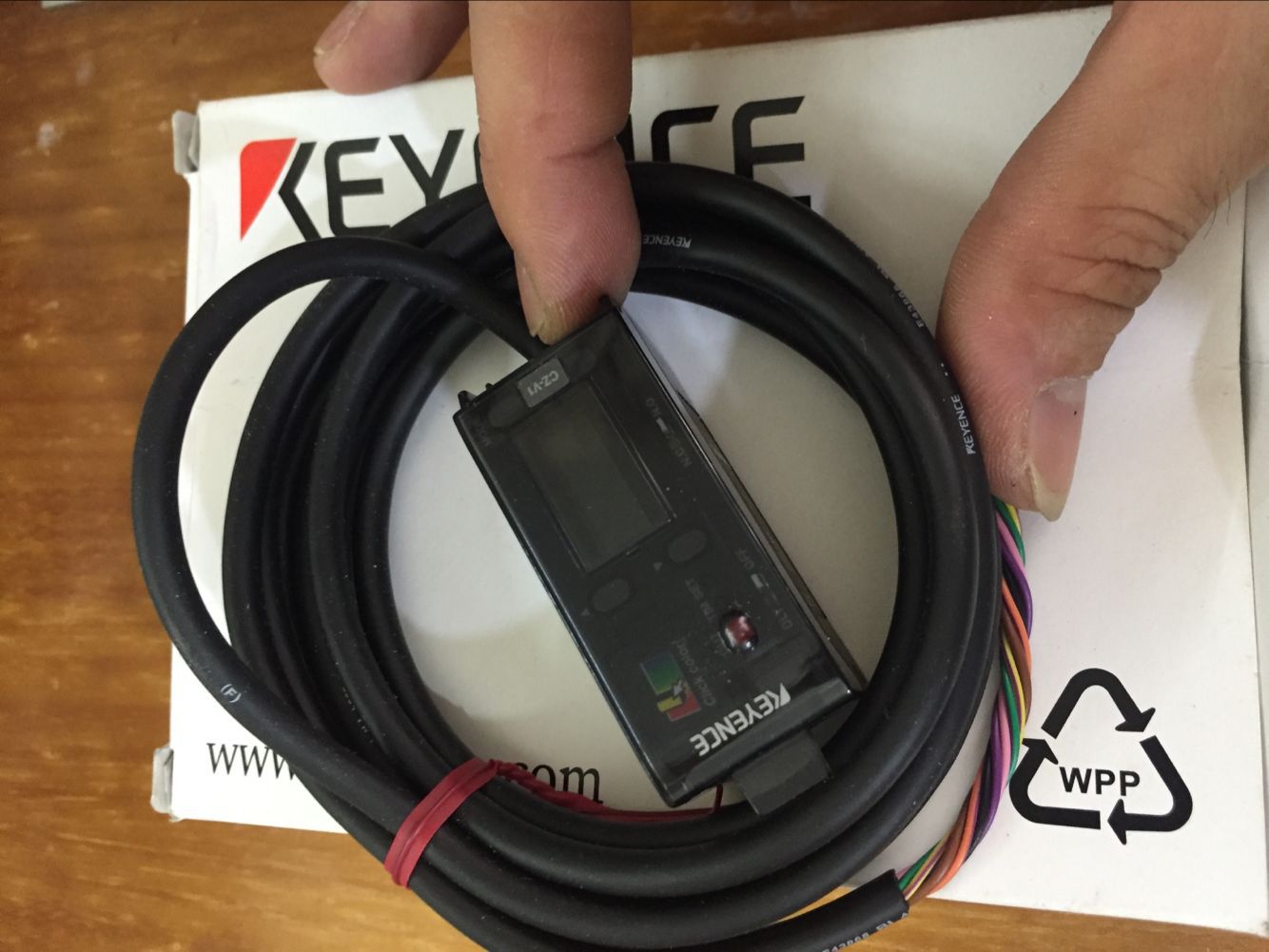 销售全新KEYENCE传感器：CZ-V22A