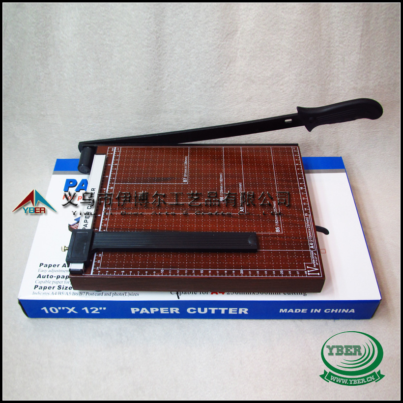 A4���е�ʵľ��ֽ���ֵ��������Ƭ���а칫��Ʒ��׼�õ�A3��ֽ��