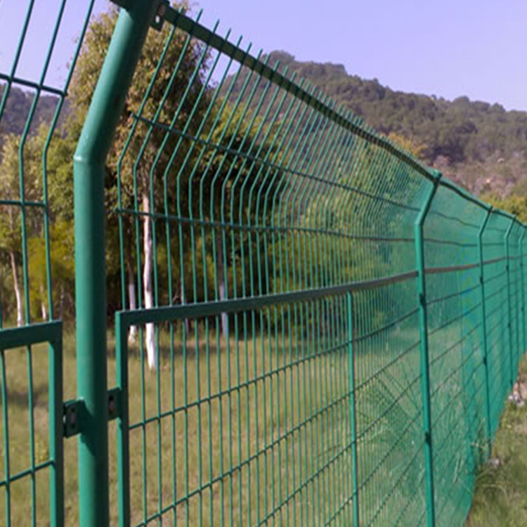 护栏网车间体育场圈地养殖双边丝护栏网