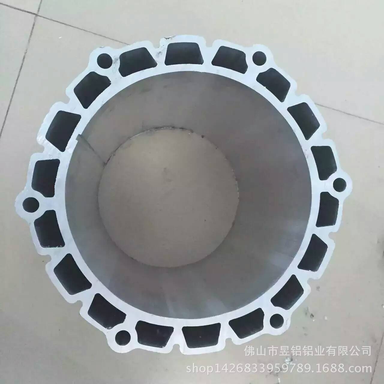 工业异形铝合金 60系列异形铝合金型材 圆形立柱挤压铝合金