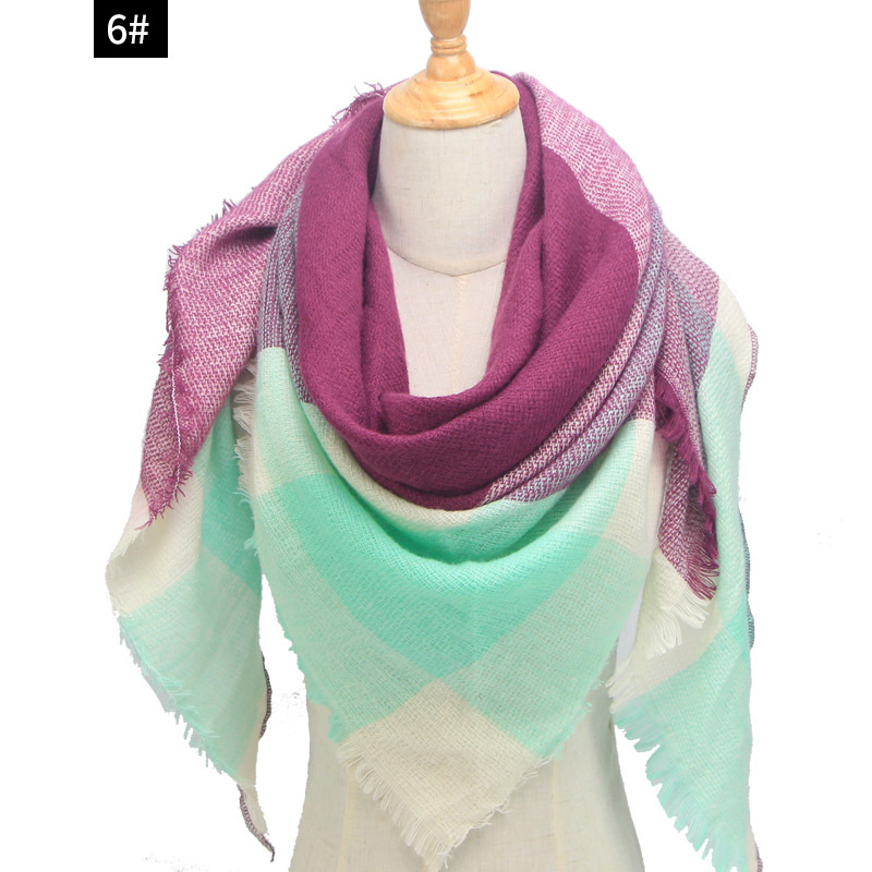 Bufanda triangular a cuadros clásica de cachemira para mujer, versátil para otoño/invierno, cálida, estilo coreano, en stock, venta al por mayor