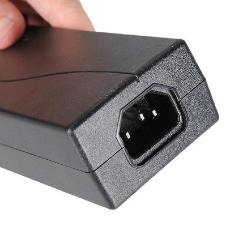 220V to 12V power adapter, car vacuum cleaner, refrigerator charging pump, home power 12V 5-point cigarette lighter
