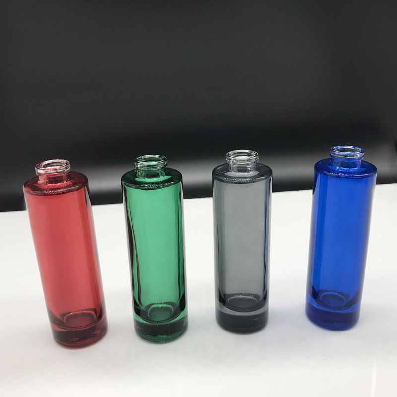 厂家现货25ml直圆卡口喷雾香水瓶玻璃瓶包装按压便携分装瓶旅行