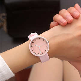 女生手表学生简约小清新韩版可爱糖果色果冻手表简约时尚石英表女