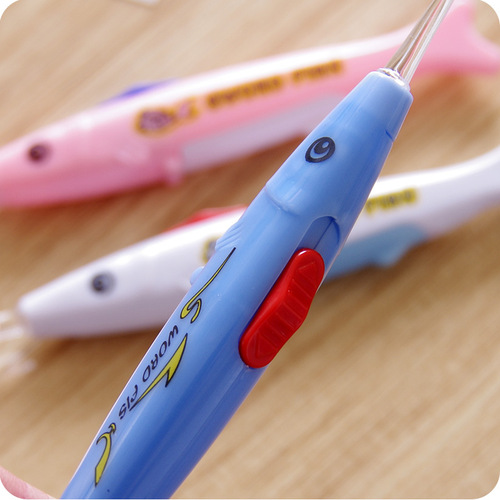 Cartoon fish-shaped detachable cleaning ear scoop for adults and children luminous ear picking tool ear picking tool
