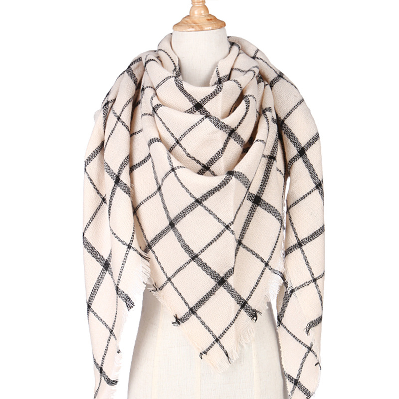 Bufanda triangular a cuadros clásica de cachemira para mujer, versátil para otoño/invierno, cálida, estilo coreano, en stock, venta al por mayor