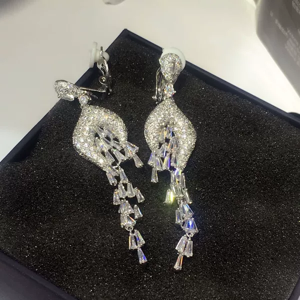 White Black Platinum (Ear Fold)