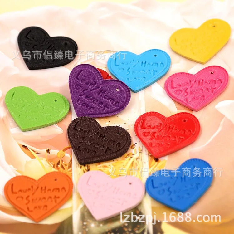 DIY Accessories PU Leather Peach Heart Bag Pendant Love Car Keychain Fashion Small Gift Hanging Ornaments DIY Accessories PU Leather Peach Heart Bag Pendant Love Car Keychain Fashion Small Gift Hanging Ornaments
