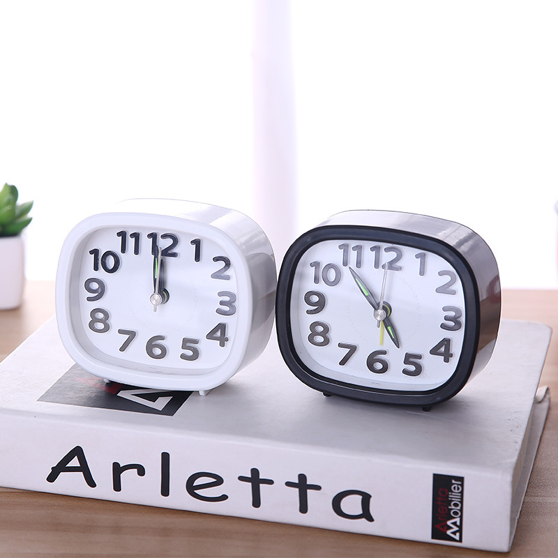 Reloj despertador pequeño y redondo de color caramelo, creativo, sencillo y elegante, adecuado para el hogar, dormitorio, decoración de interiores, reloj despertador para estudiantes y niños con luz nocturna.