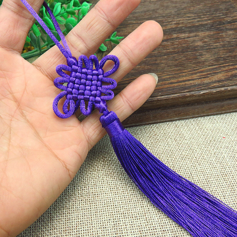 바이올렛 매듭 펜던트