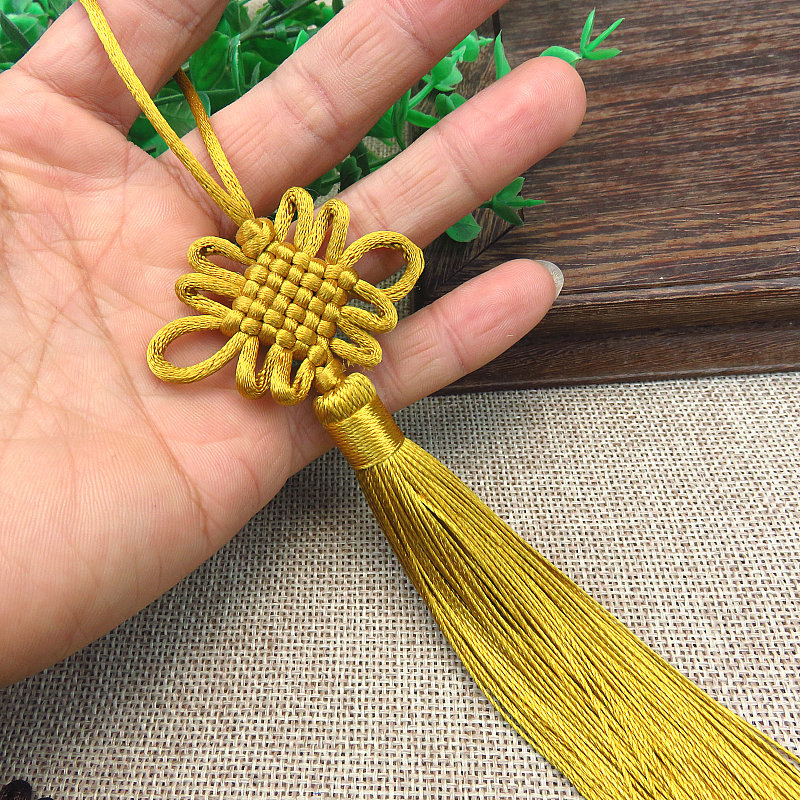 노란색 요약 펜던트