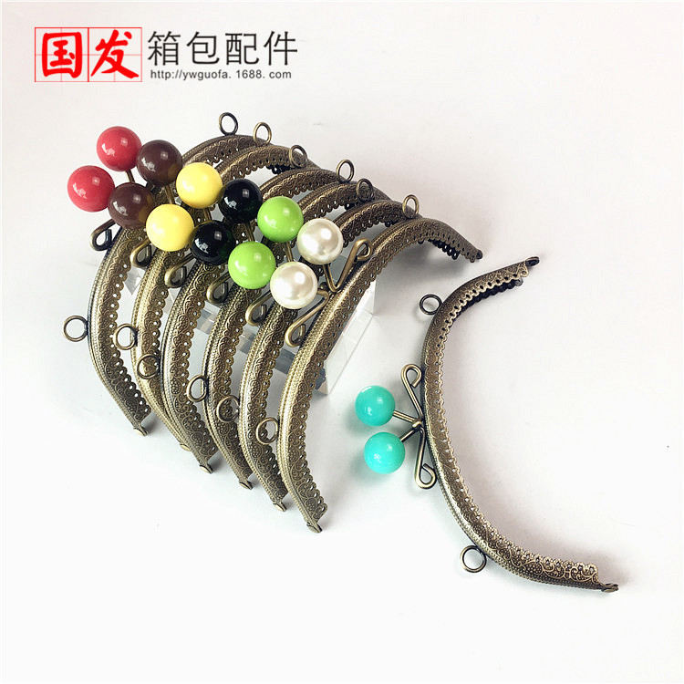 No hay stock para hacer: 16.5Cm encaje en relieve de arco [cabeza de rollo] caramelo boca de bronce dorado