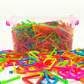 积木类;拼图、拼板;园艺工具