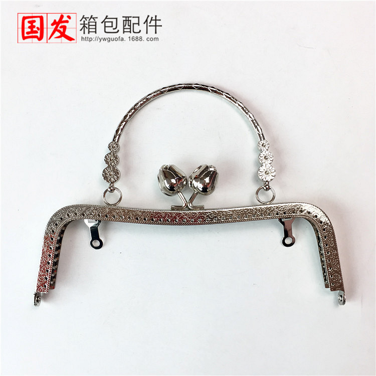 In stock: 20cm cintura cóncava en relieve rosa boca oro tres flores mano de mano accesorios de hardware