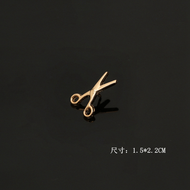 Broches de moda para trajes de hombre, adornos de mariposa, broches para cuello de camisa, broches de hoja de arce, cara sonriente y avión