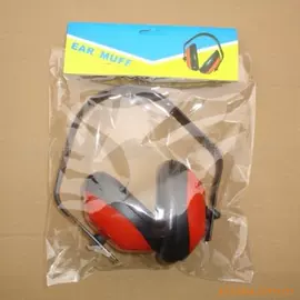 防毒面具;防护耳塞;防尘口罩