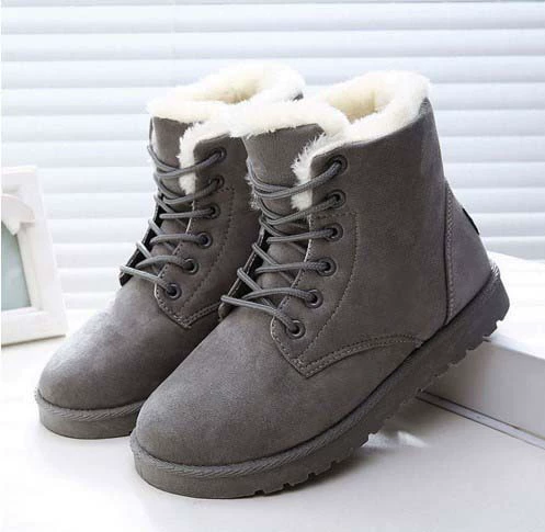 Низкие зимние ботинки (Martens) женские корейского стиля, шнуровка, тёплые короткие ботинки на плоской подошве