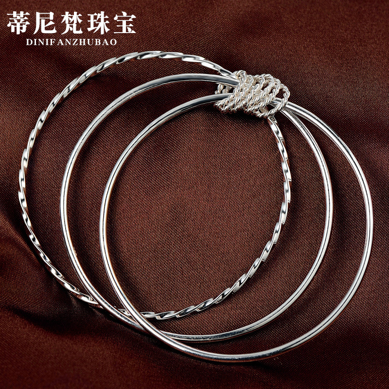 Sansheng Sanshi pulsera de plata de las mujeres de plata esterlina S999 plata pura al por mayor simple pulsera joven brillante pulsera fina sólida