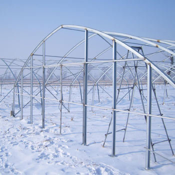 厂家直供大棚管 拱形蔬菜大棚圆形钢管 水果蔬菜大棚管配件保温被