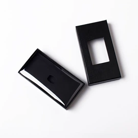 领带;领结/领花;口袋巾