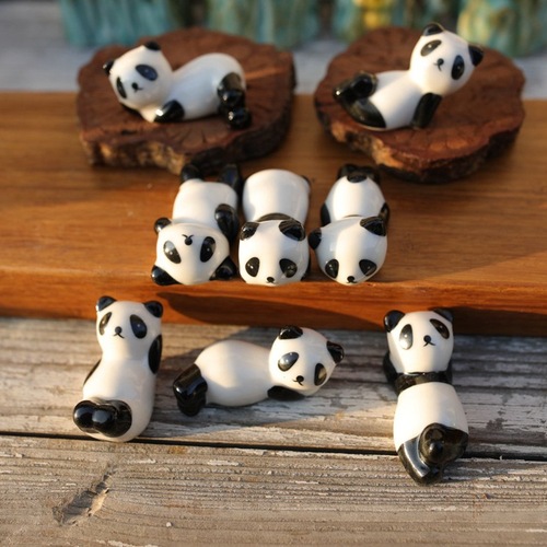 Wholesale panda chopstick holder ceramic crafts hotel supplies chopstick holder chopstick drag Japanese zakka pen holder pen holder