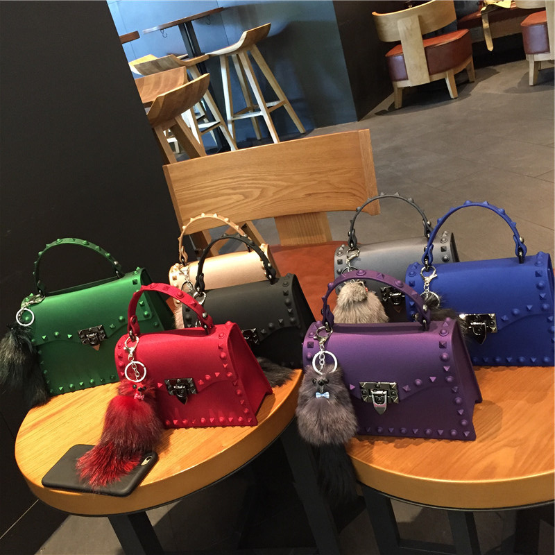 2025 European and American New Fashion Frosted Matte Pvc Jelly Bag Trendyy Colored Diamond Rivets Satchel Shoulder Crossbody Bag
