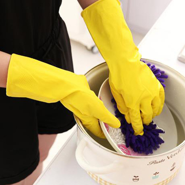 Latex rubber gloves