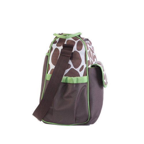 Factory wholesale fashion cartoon giraffe mommy bag large capacity multifunctional diagonal shoulder mommy bag wholesale