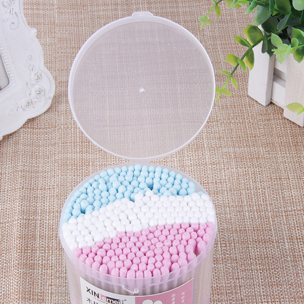 Disposable cotton swabs