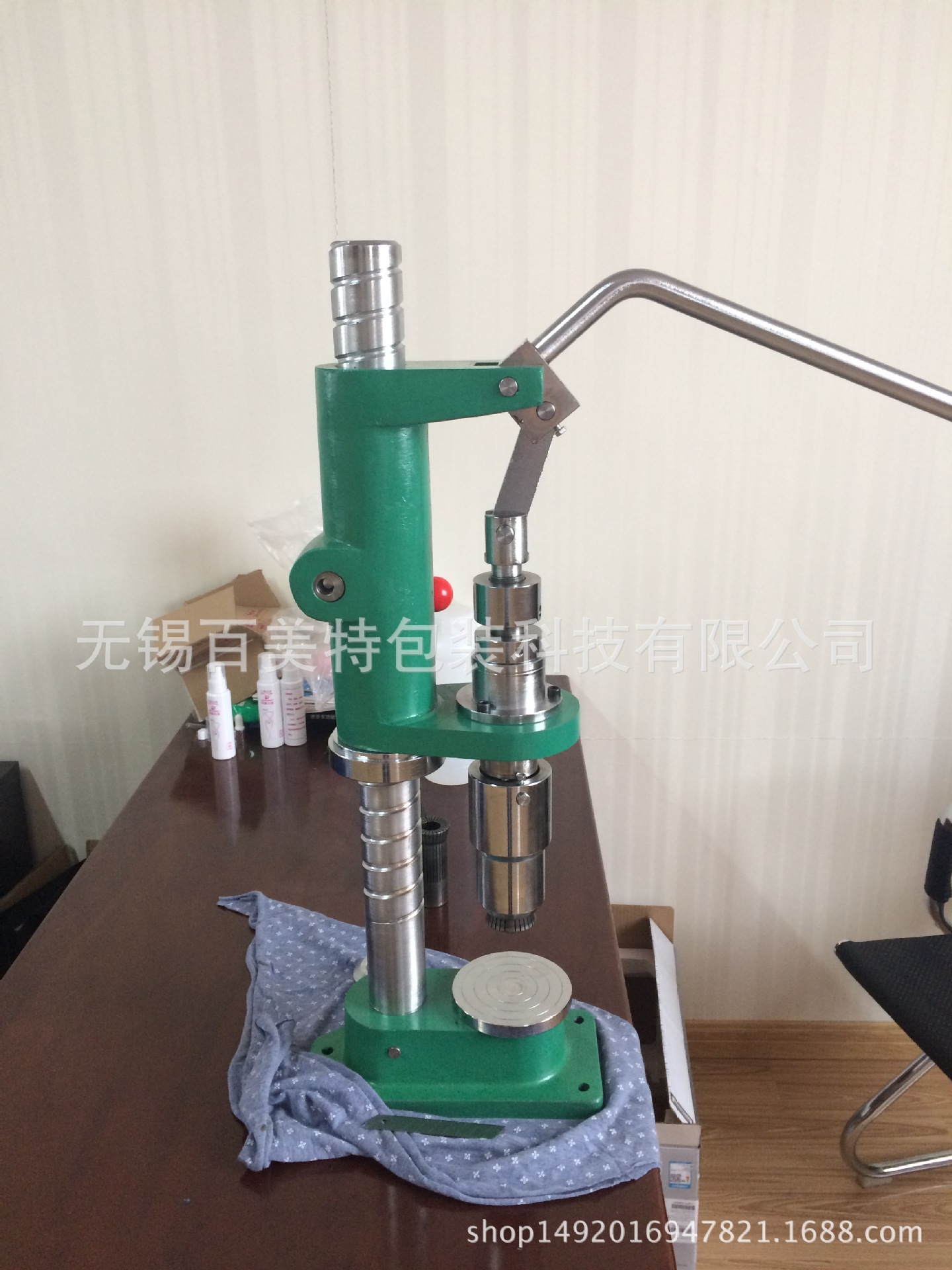 手动气雾罐封口机 18 20 21 一英寸口径 气雾罐 铝瓶封口手动灌装