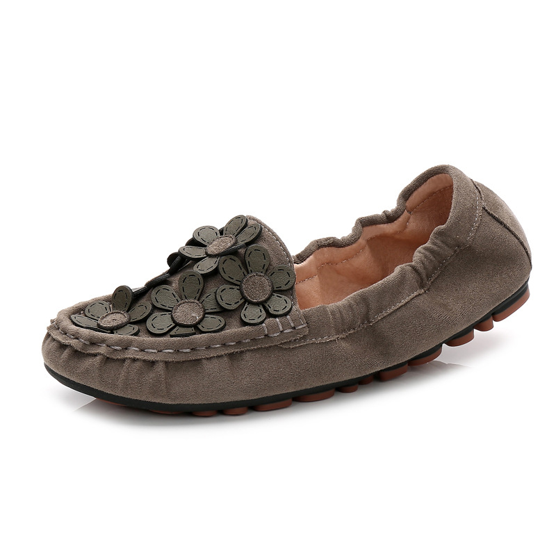 Mocasines para mujer primavera y verano nuevo desgaste exterior plano perezoso deslizamiento-en rollo de huevo mujeres embarazadas más tamaño versátil mocasines Coreanos