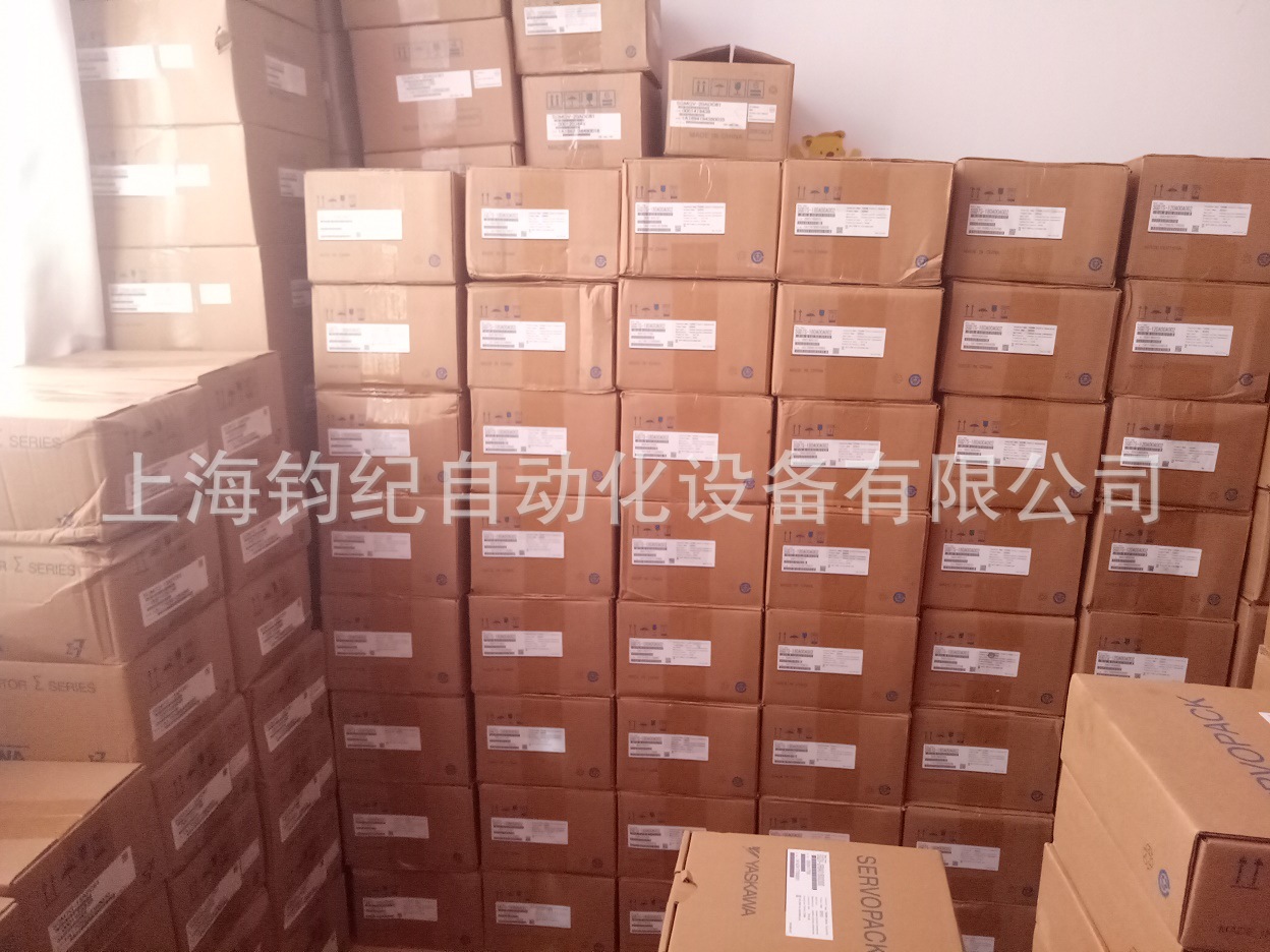 安川伺服SGD7S-7R6A00A002、SGD7S-7R6A10A002、SGD7S-7R6A00B202