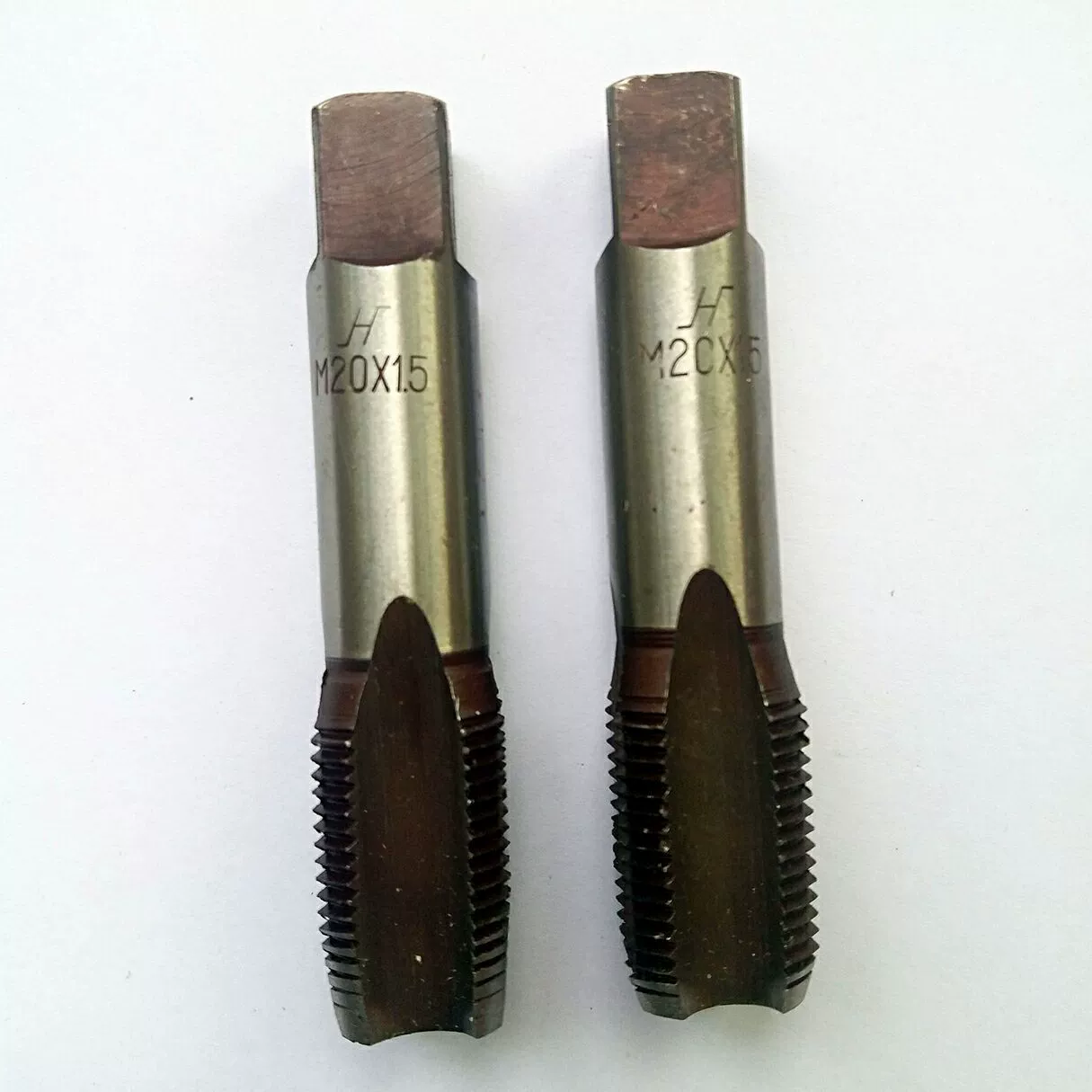 Кран ручной кран с прямой канавкой высокой твердости полный шлифовальный станок для обеспечения качества ручных кранов Zhejiang