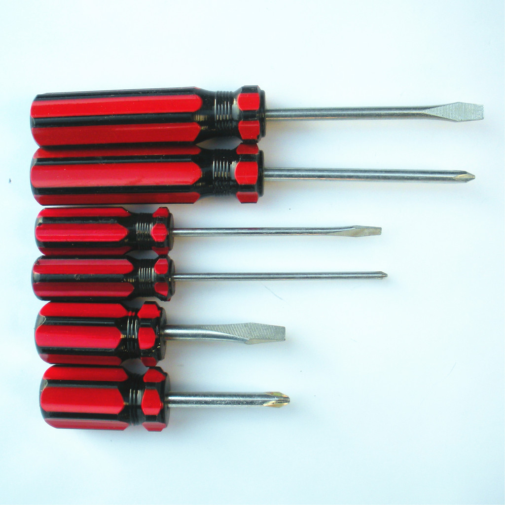 Destornillador de suministro directo de fábrica barra de color doble mango de color Cruz destornillador de una palabra combinación de destornillador manual lote mixto