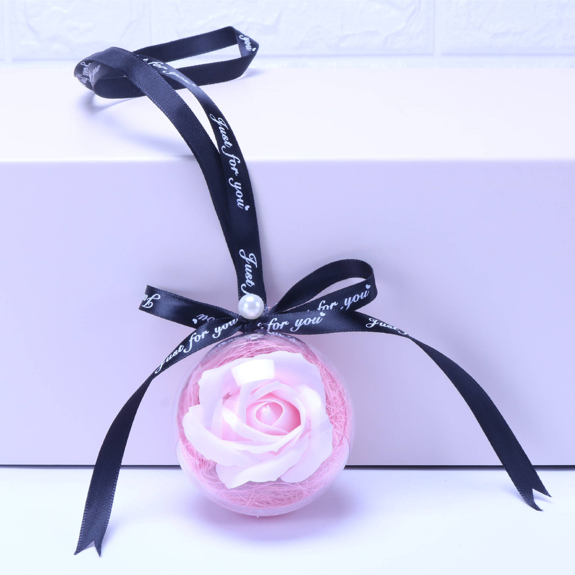 핑크 선물 상자 없음