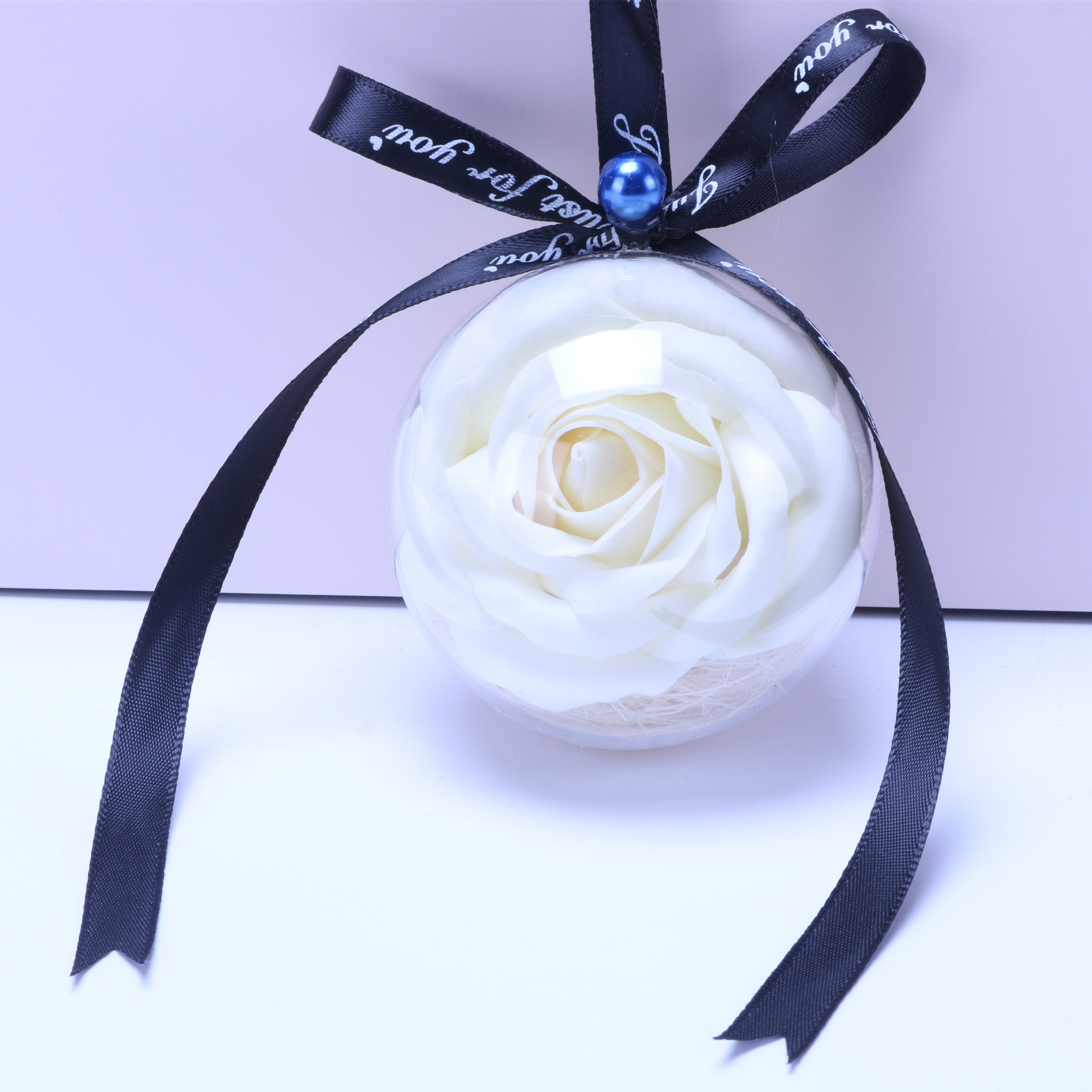 밀크 화이트 선물 상자 없음