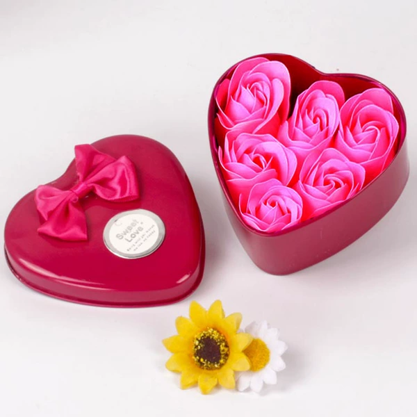 Rose red
