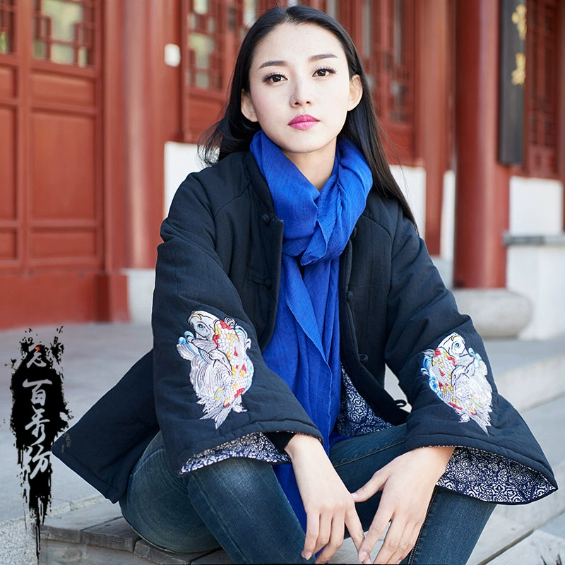 Новая женская одежда из хлопка и льна Nianbaixiu на осень/зиму 2025 года с хлопковым наполнителем, вышивкой, теплая, мягкая, винтажный стиль, хлопковое пальто.