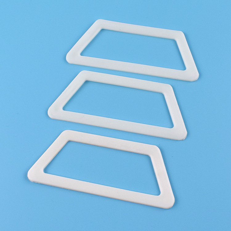批发供应薄膜袋子提手 梯形塑料扣手 白色塑料手柄 12.6x5.2cm