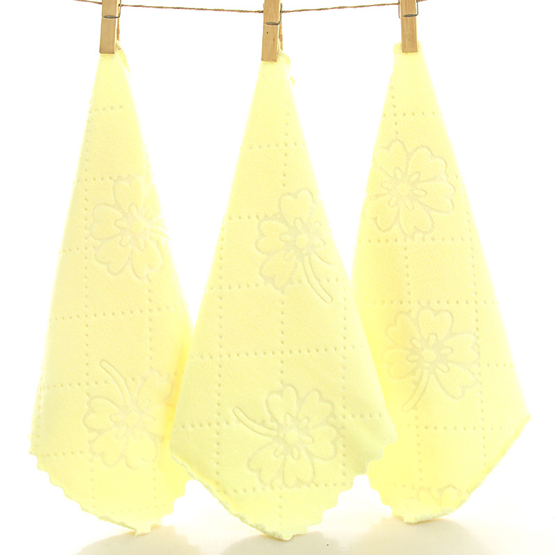 양각 레이스 스퀘어 라이트 옐로우