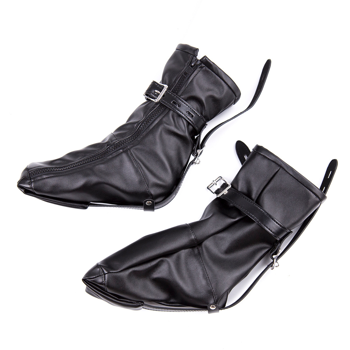 Productos de novedad para adultos, bolsas de sujeción para pies, botas de cuero para atar las piernas, grilletes de juguete, calcetines de cuero, juguetes SM.