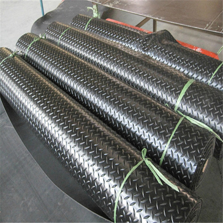 厂家直供橡胶垫黑色加厚胶板垫片减震绝缘耐磨橡胶板