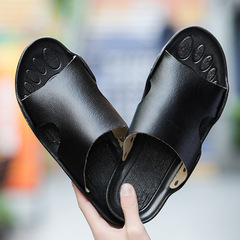 2024 New Men's Slippers Soft and Non-Slip Black Beach Men's Open-Toe Casual Fashion Men's One-Piece Slippers