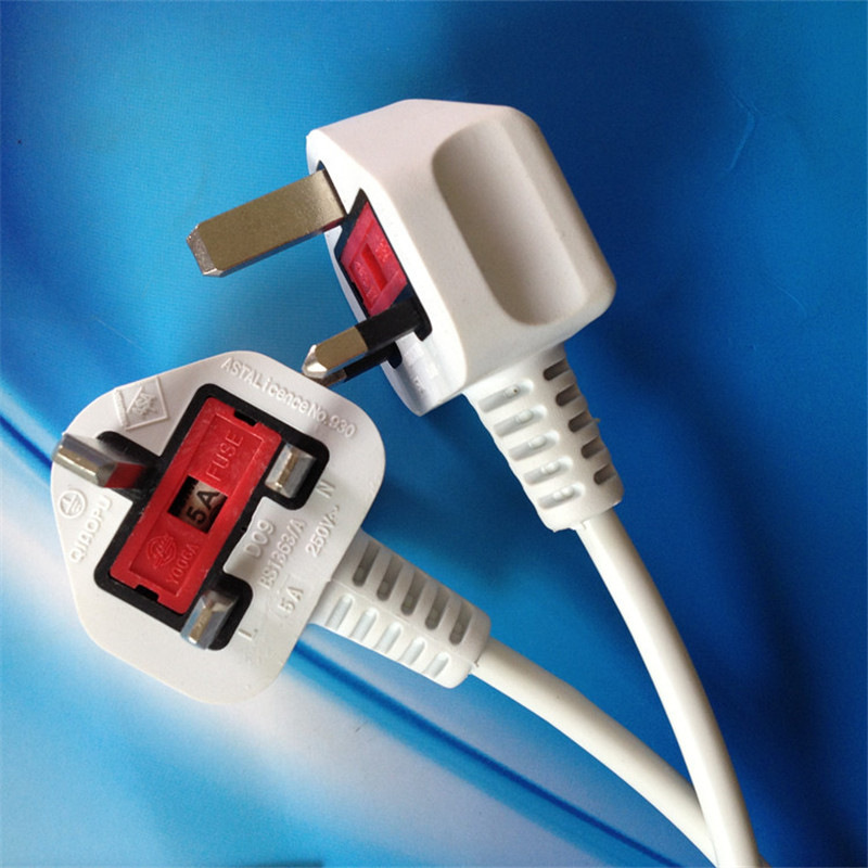 厂家批发 注塑式英规三极电源插头 组装 bs 带保险丝一体