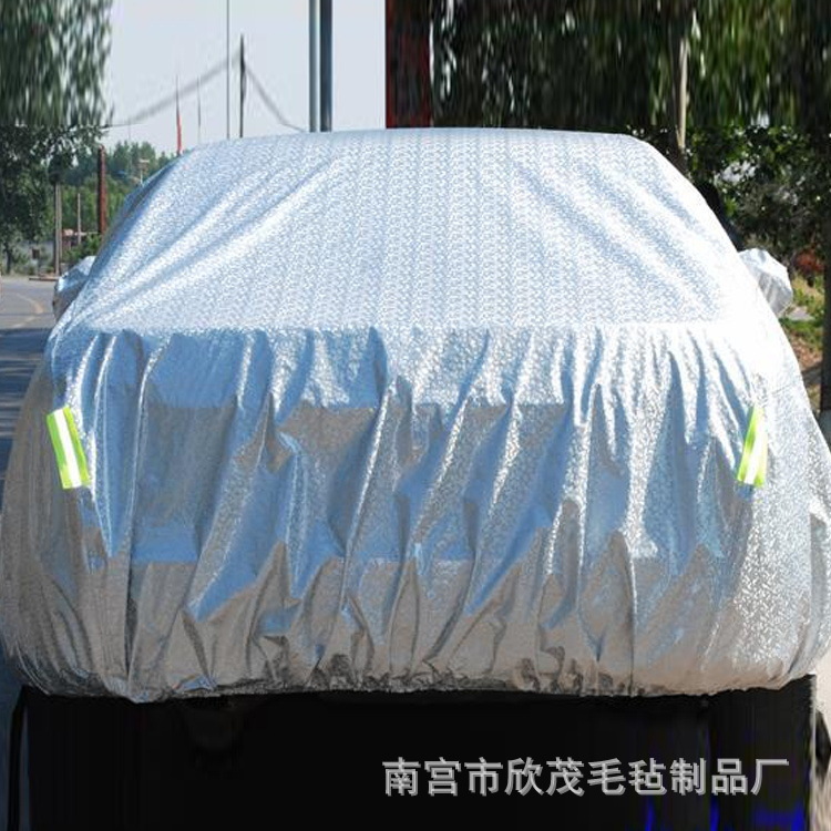 Directamente del fabricante, funda de aluminio para coche, resistente al sol, impermeable, a prueba de polvo, apta para todas las estaciones, funda de coche engrosada con envío directo en una sola pieza.