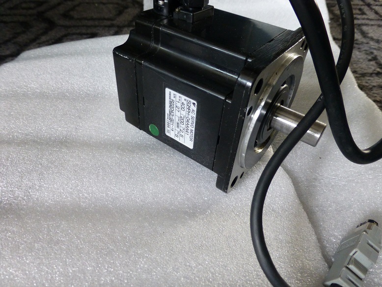 安川电机SGMPH-08A1A61/08A1A21、SGMPS-15ACA2C/15A2A61-E