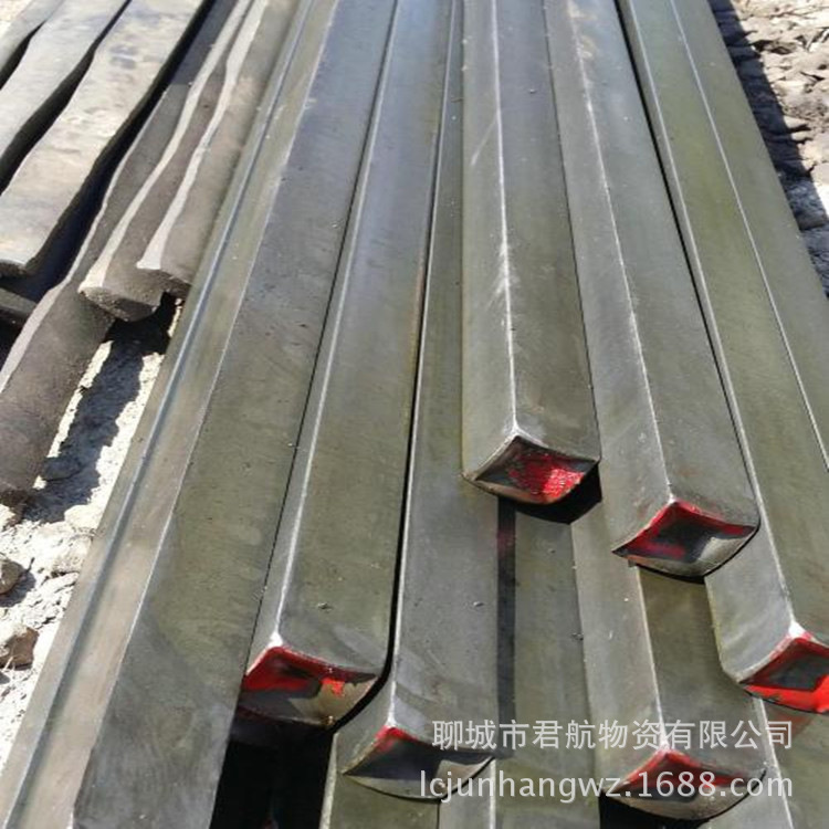 山东销售Q235冷拉方钢实心热轧方钢30*30-50*50现货40Cr冷拉方钢